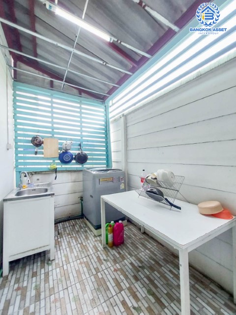 *****ทาวน์เฮ้าส์มือสองนนทบุรี ม.เดอะคัลเลอร์ พรีเมี่ยม บางกรวย-ไทรน้อย เนื้อที่กว้าง 20 ตร.ว. ฟังก์ชัน 3 ห้องนอน 2 ห้องน้ำ ที่จอดรถ 2 คัน บ้านคุณภาพจากแบรนด์ Areeya ฟรีแอร์! สภาพสวยพร้อมเข้าอยู่ หน้าโครงการติดถนนใหญ่ เชื่อมต่อถนนบางกรวย-ไทรน้อย ถนนชัยพฤกษ์ ถนนบางบัวทอง-สุพรรณบุรี